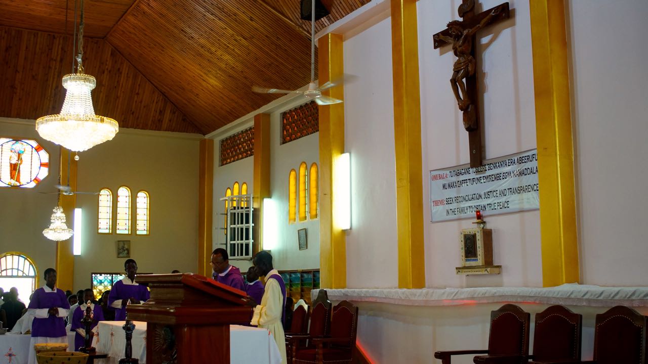 Katholische Kirche Uganda Nähe Sir Jose Hotel